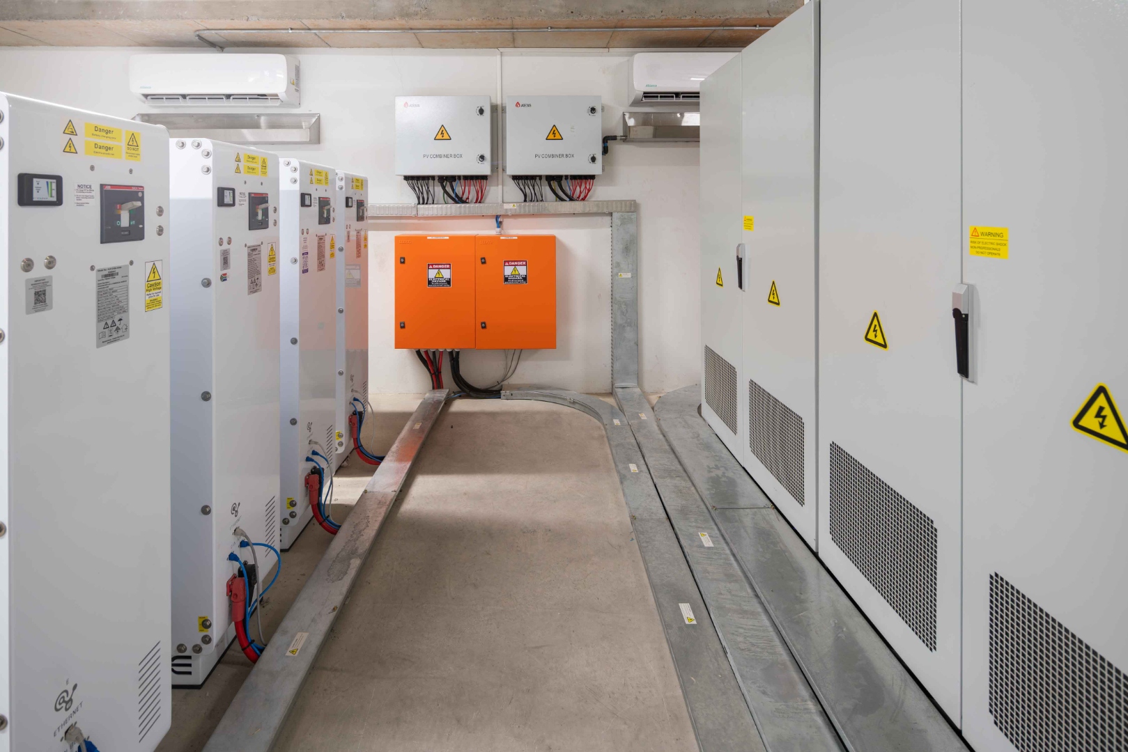 Industrial energy storage and hybrid inverter installation