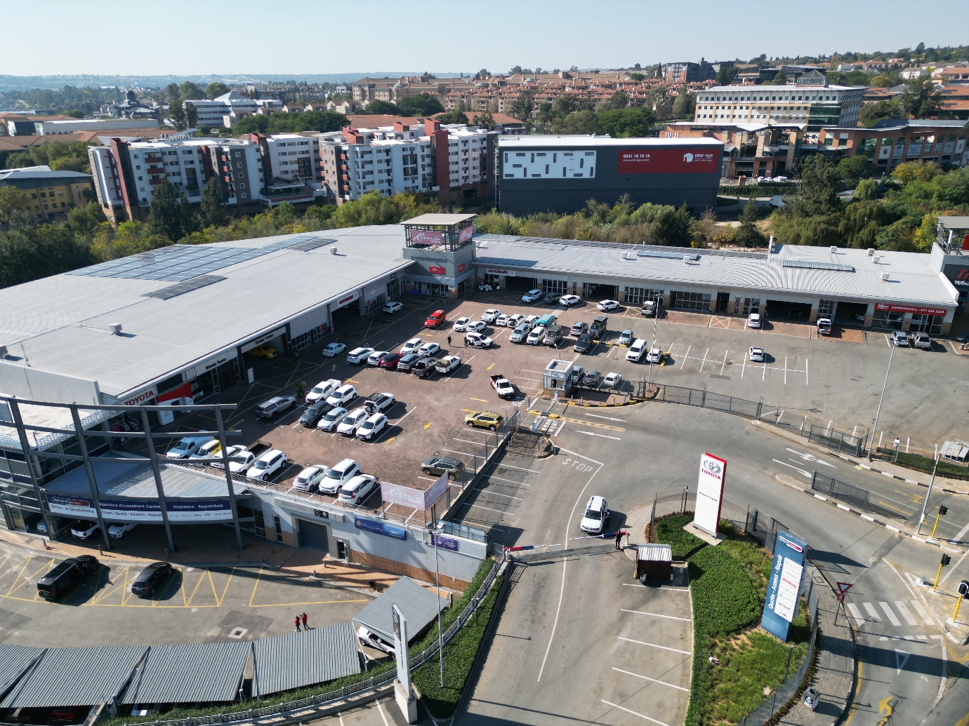 Rivonia Toyota commercial PV and storage installation